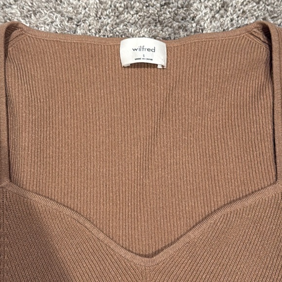 🔻FINAL SALE🔻 Aritzia Tuscany Top - Picture 3 of 3